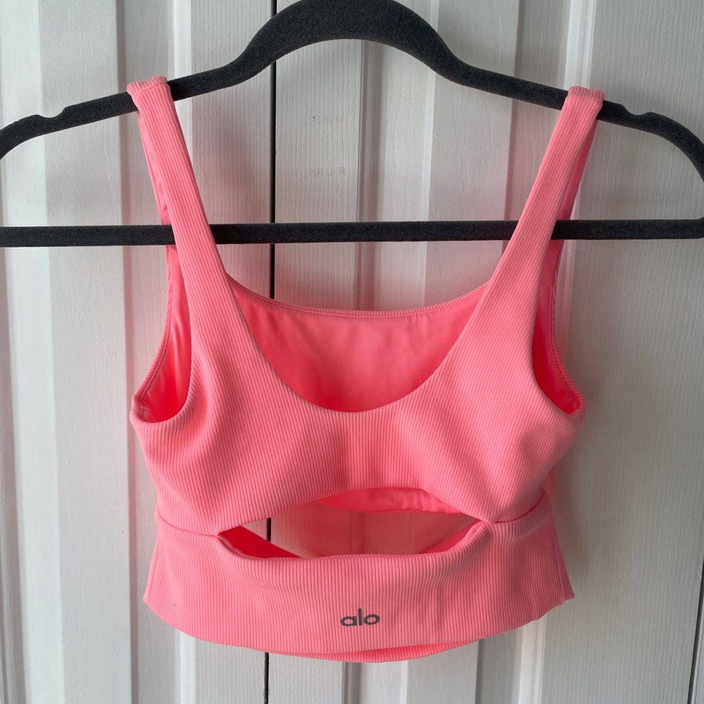 ALO Yoga Neon Bubblegum Pink Slit Sports Bra